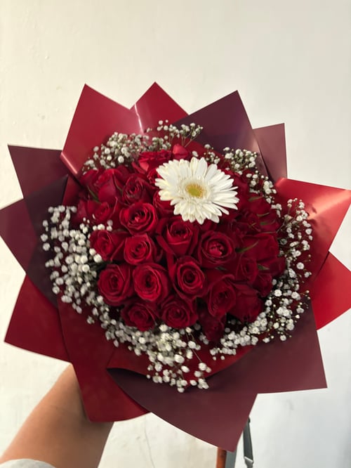 Ramo Buchón de 50 Rosas Rojas