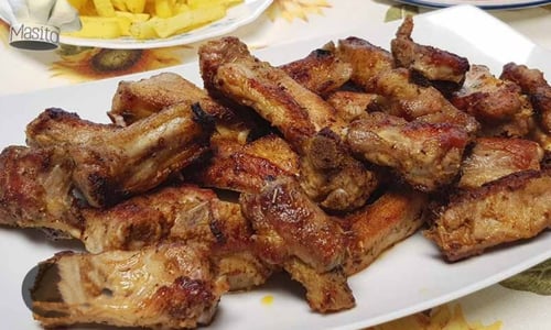 Costilla de Cerdo Frita. 