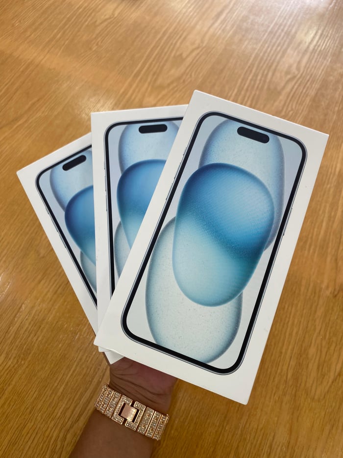 Iphone 15 128gb /e-sim