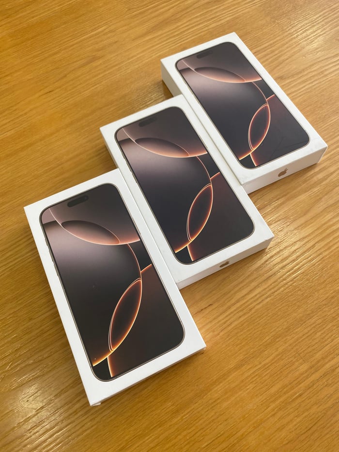 iPhone 16 pro -128 gb e-sim
