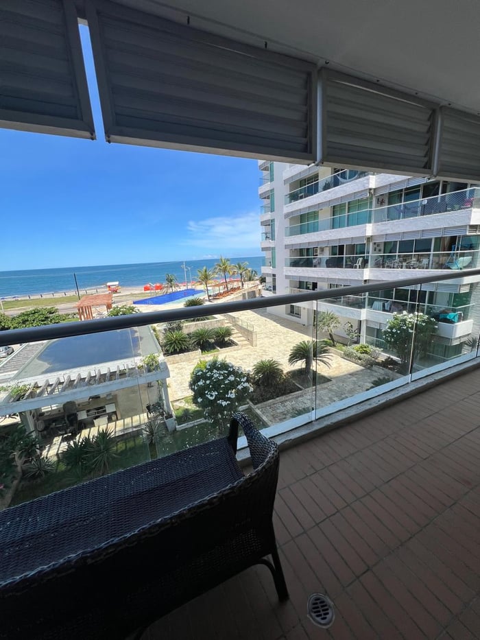 APARATEMENTO CON VISTA AL MAR RESIDENCIAL 