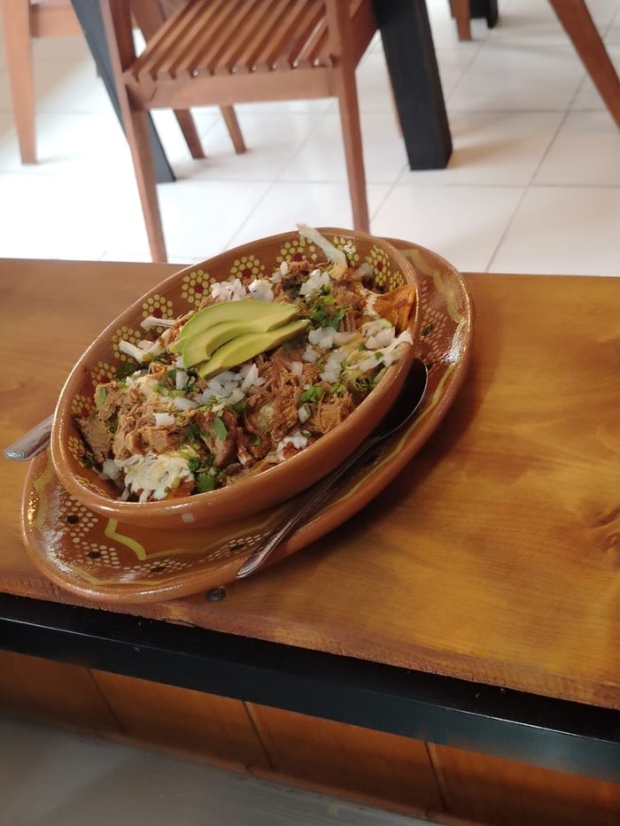 Birriaquiles Rojos: El Sabor que Enamora