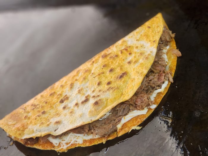 Quesabirria Grande: Sabor que Enamora